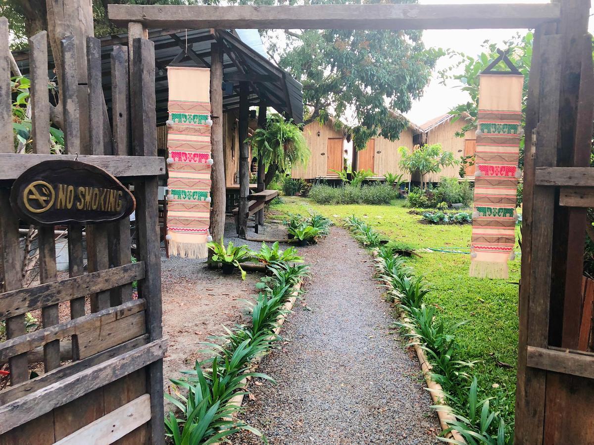 Bed and Breakfast Lanna House Lanna Hut Chiangmai Chiang Mai Zewnętrze zdjęcie